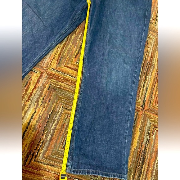 Tommy Hilfiger Mens 40 x 30 Denim Blue Freedom Jeans Distressed Dark Wash - Picture 3 of 6